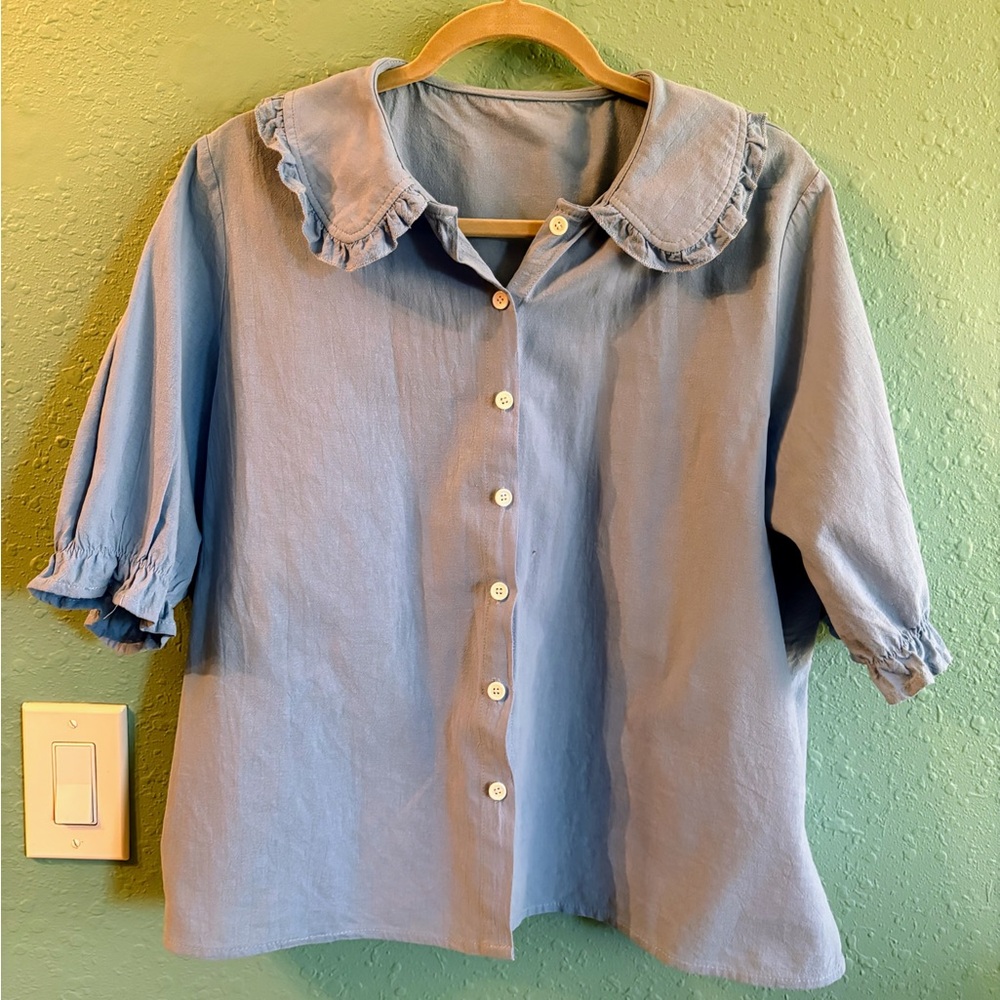 Beautiful blue linen ruffled Peter Pan collared blouse